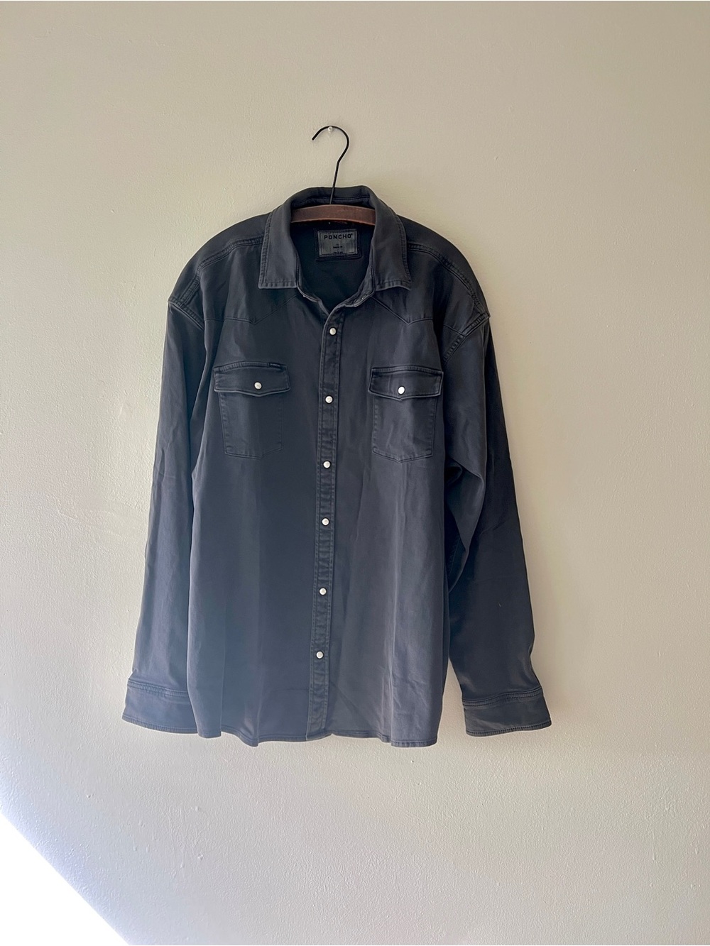 Poncho Men's Casual Dark Gray Button-Down Shirt XL Regular Fit NWOT - Picture 3 of 14